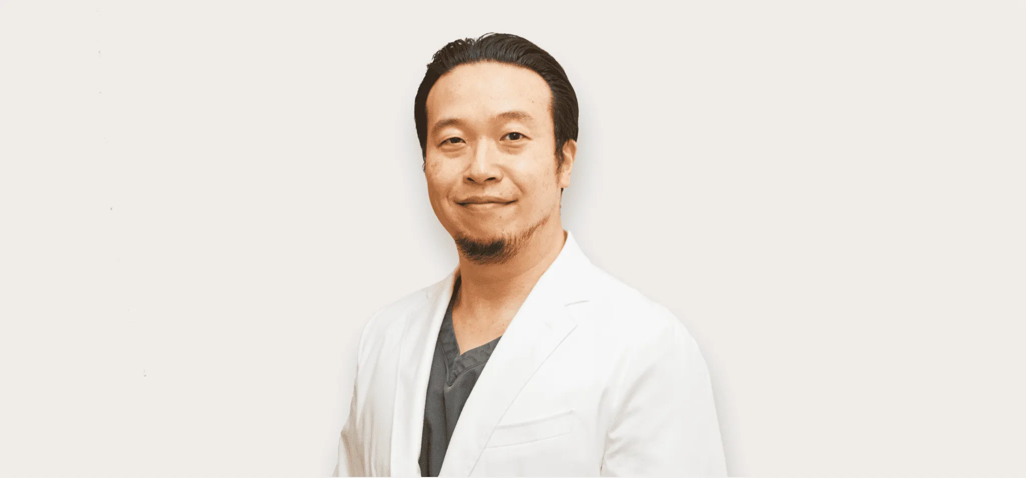 大阪雅美容外科 院長　川端 久雅